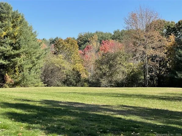 66 Great Pond Road, Simsbury, CT 06070