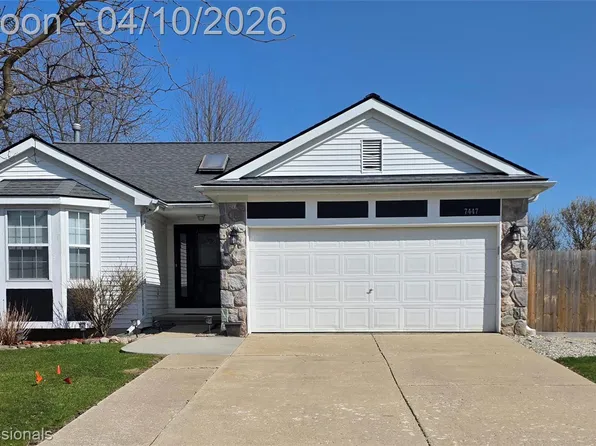 7447 Knollwood Dr, Ypsilanti, MI 48197