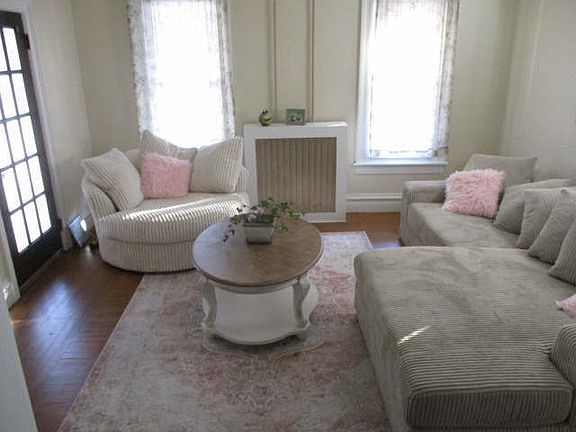4th image of 35 Chapman St #1