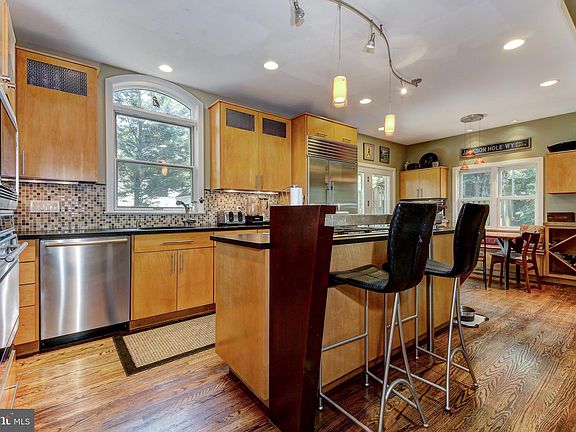 5th image of 6210 Wagner Ln