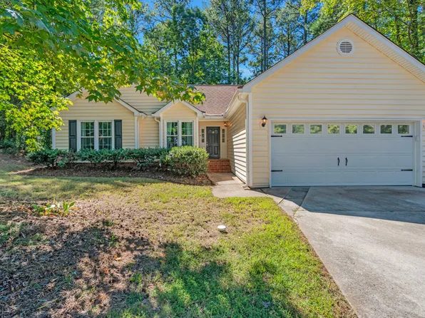 4 Trump Ct, Durham, NC 27703