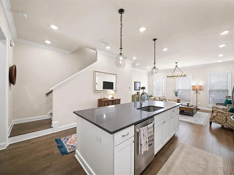 1829 La Dawn Ln NW — Photo 22
