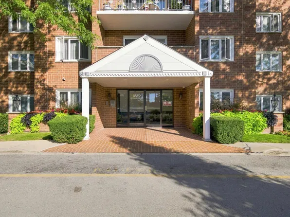 6530 W Irving Park Rd APT 309, Chicago, IL 60634