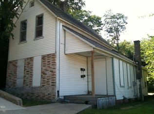 562 Martha St SW, Grand Rapids, MI 49503