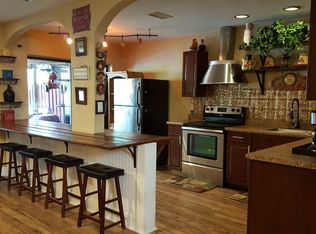 389 NW 103rd Ter, Pembroke Pines, FL 33026