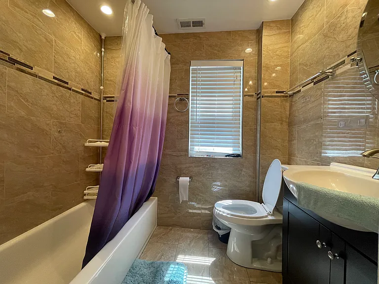 2820 Guilford St — Photo 7