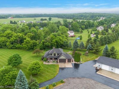 4888 Oakwood Rd, Ortonville, MI, 48462