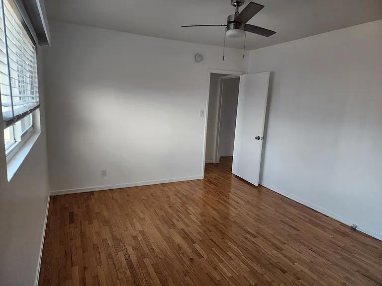 1025 Idaho Ave #9 — Photo 23