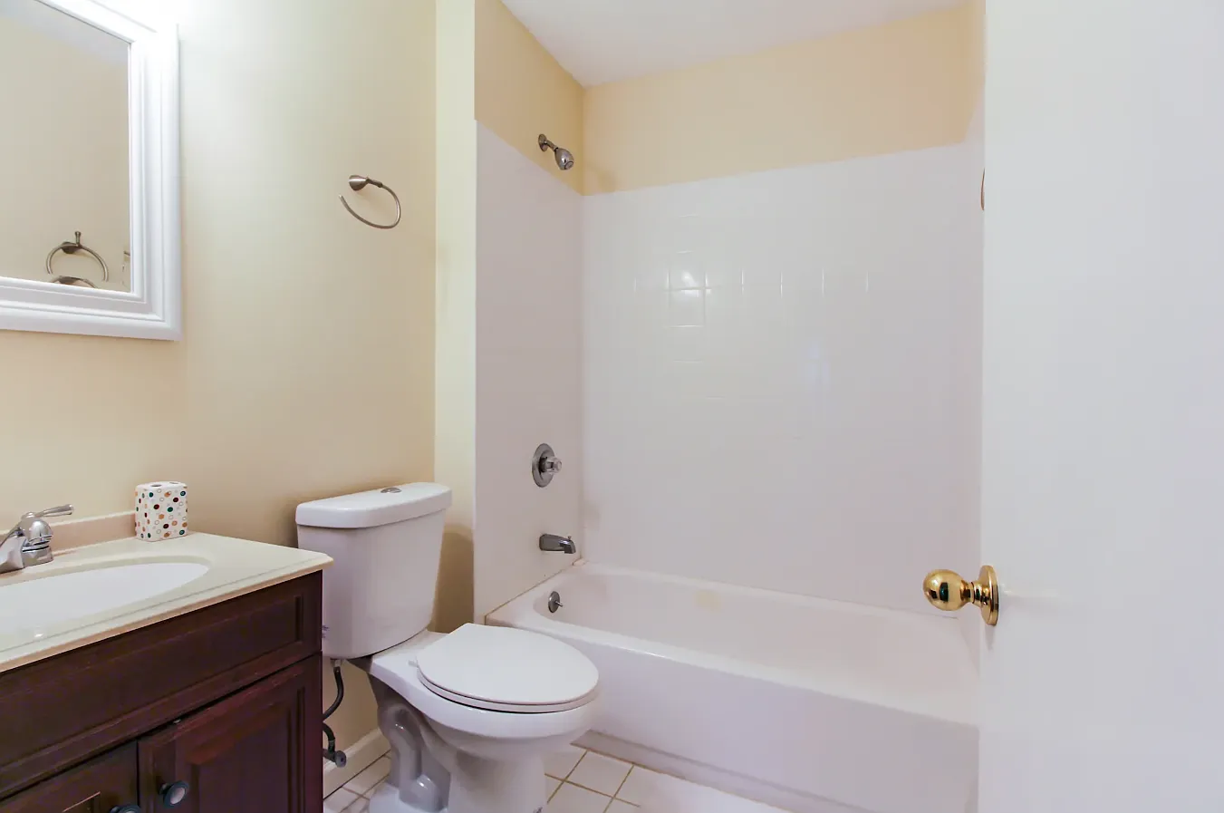 Country Manor - Pomfret — Photo 1