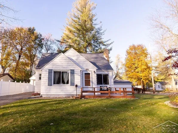 1008 W Allen St, Midland, MI 48640