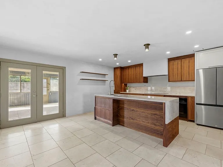 134 Hopeland Dr — Photo 8