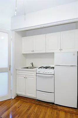 Rented by Corcoran | media 7