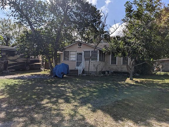 2nd image of 2840 60th Ave N