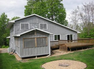 5881 Beachwood Rd, Mound, MN 55364