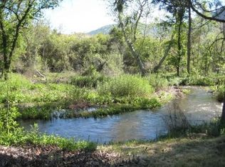 40580 Cherokee Oaks Dr, Three Rivers, CA 93271