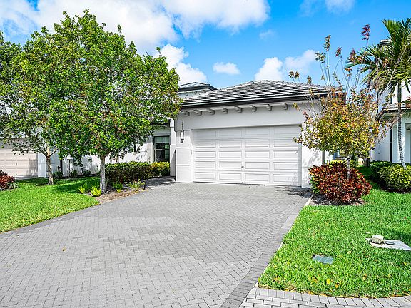 3rd image of 3069 Safflower Circle