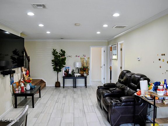 4th image of 151 1st Street