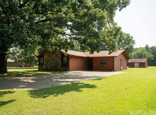 150 N Valley Rd, Searcy, AR 72143