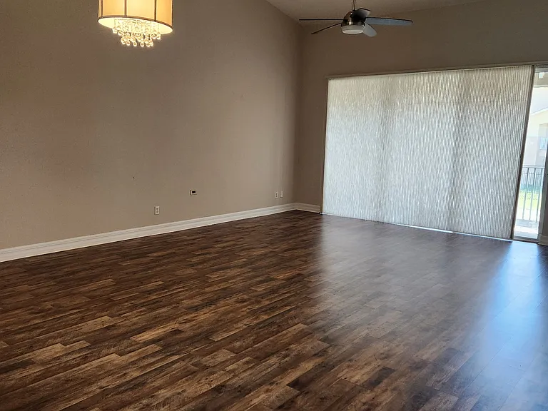 8521 Oakshade Cir #422 — Photo 3