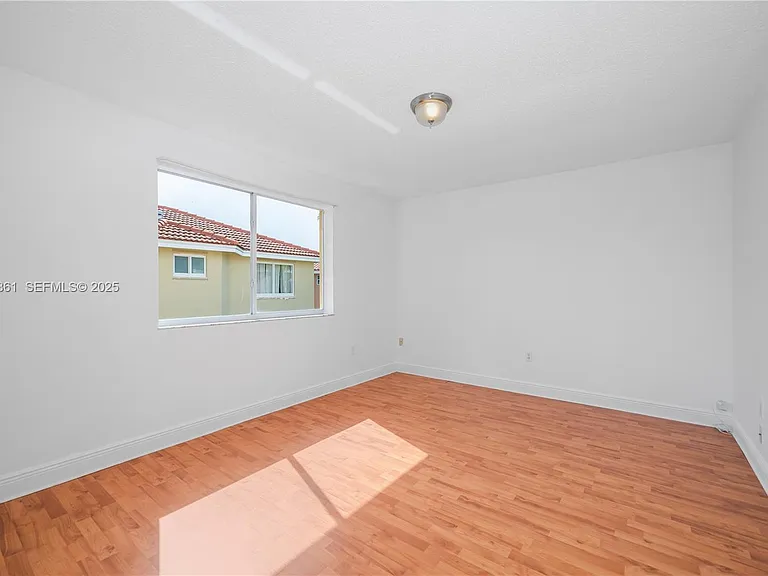 4668 SW 153rd Ct — Photo 7