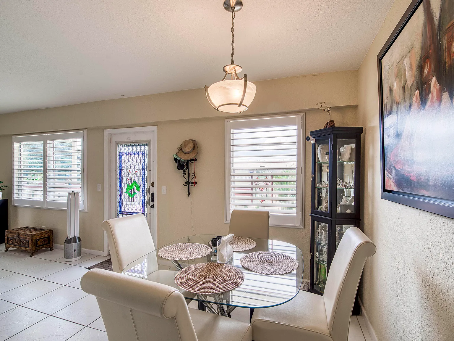 2 bed, 1.5 bath, 840 sqft, $1,800 — Photo 4