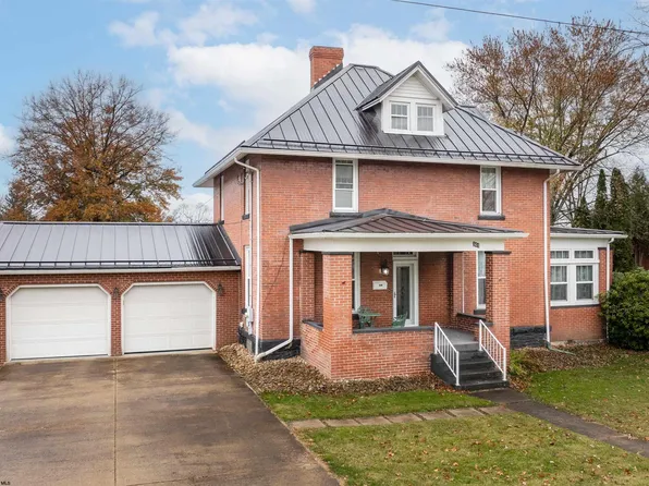 301 W South Main St, Carmichaels, PA 15320