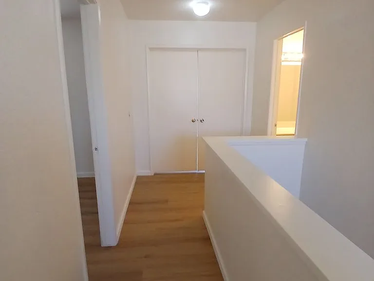 813 Steven St — Photo 9