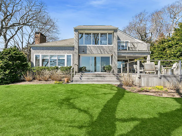 28 Gardiners Bay Dr — Photo 18