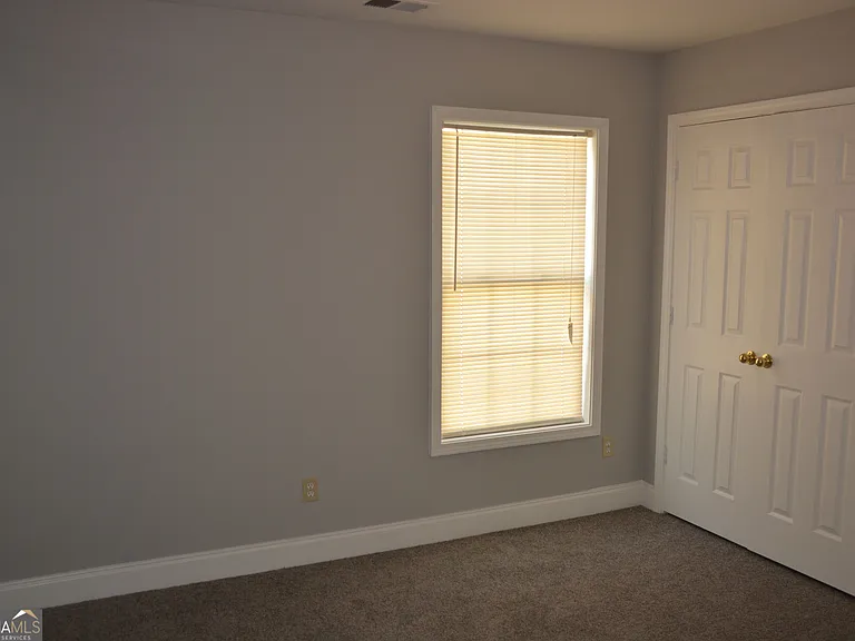 910 McDaniel St SW — Photo 9