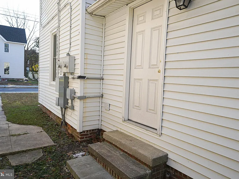231 Newton St #A — Photo 7