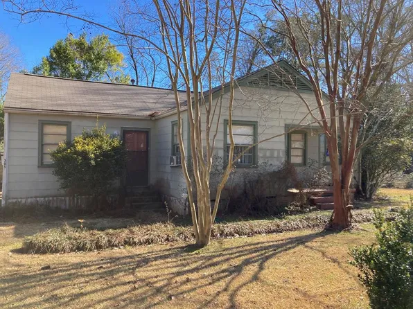 305 Oakland Dr, Natchez, MS 39120