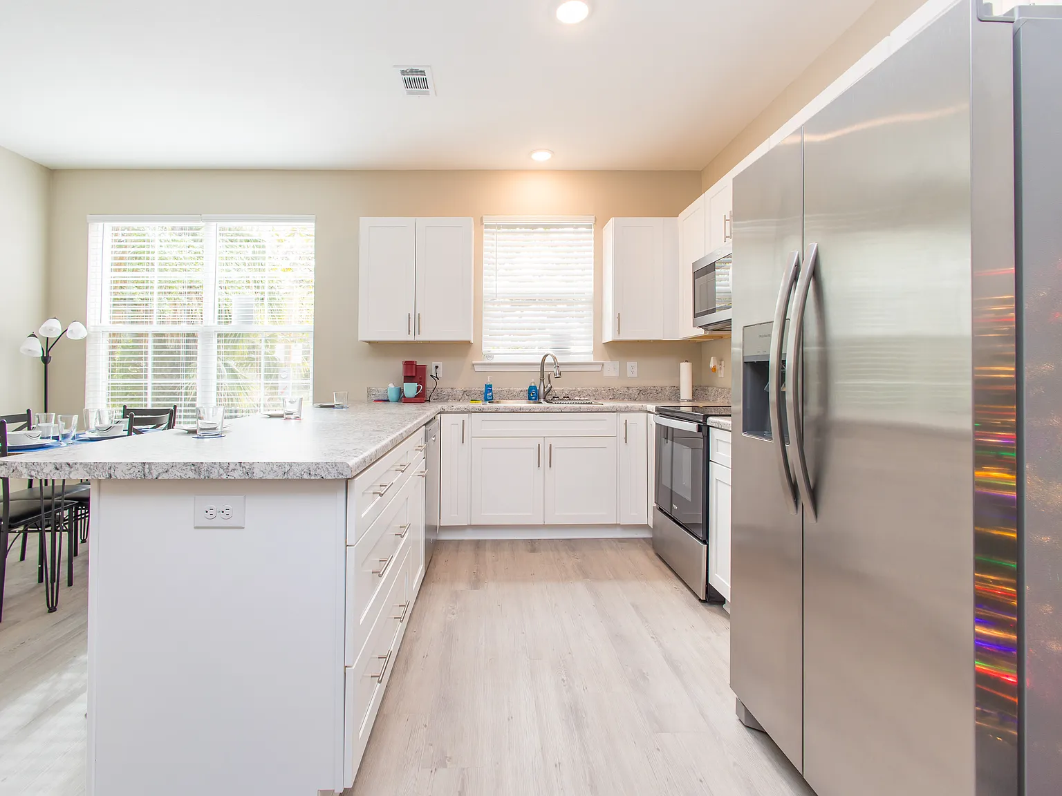 1818 W Gadsden St — Photo 3