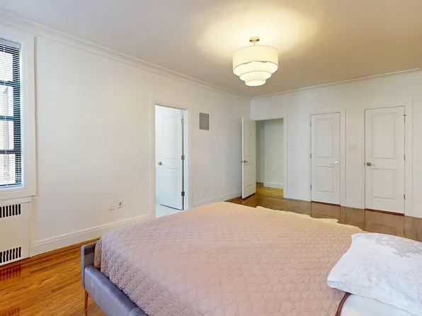 1150 Brighton Beach Avenue image 12 of 18