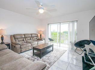 4650 Washington St APT 502, Hollywood, FL 33021