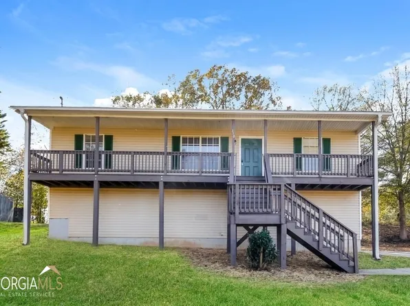 110 Limestone Ln, Douglasville, GA 30134