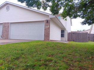 1921 SW 10th St, Lincoln, NE 68522