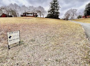 4048 Elk River Rd, Gassaway, WV 26624