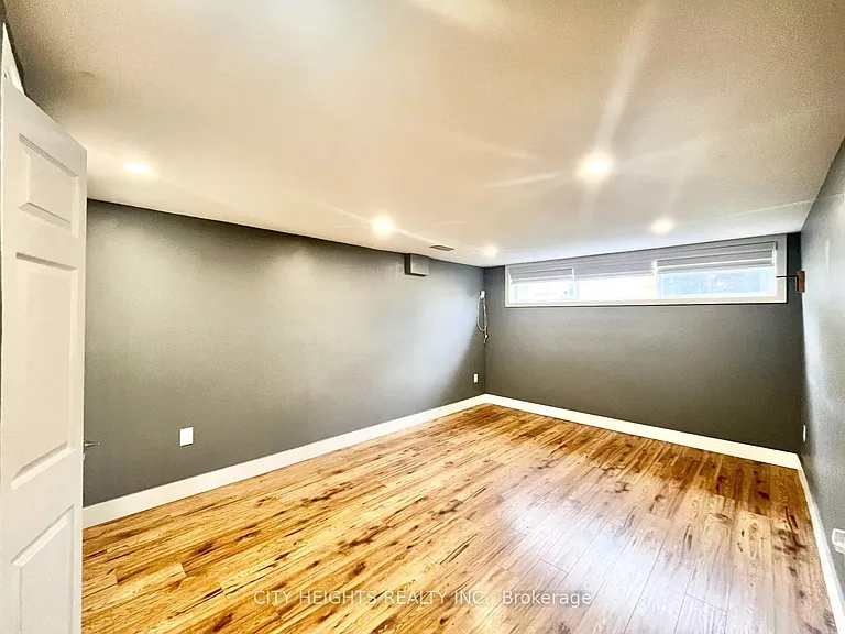 207 Mount Albion Rd — Photo 8