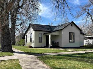 822 Harding St, Belle Fourche, SD 57717