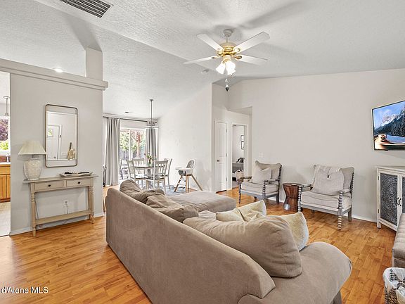3rd image of 2459 W Warwick Ct