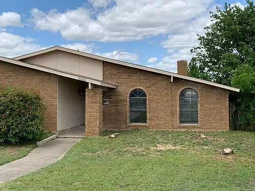 5260 Pruitt Dr Photo 1