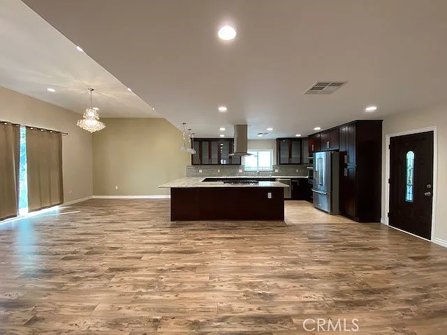 6657 Enfield Ave — Photo 6