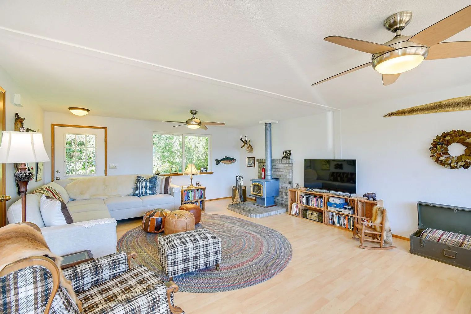 2 bed, 2.0 bath, 1194 sqft, $2,731 — Photo 1