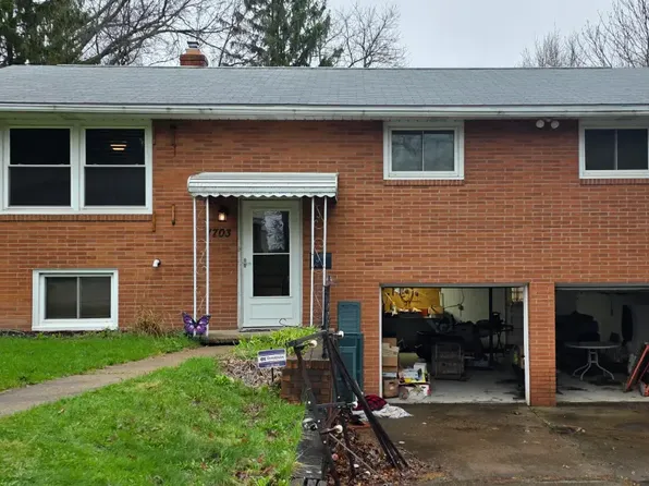 1703 Kolp Pl NW, Canton, OH 44709
