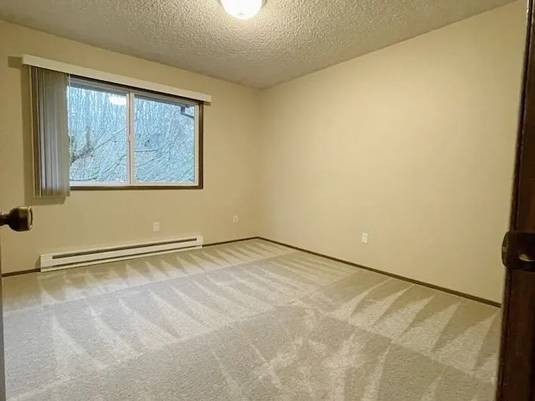 Spacious 2-bedroom apartment homes conveniently located! — Photo 19