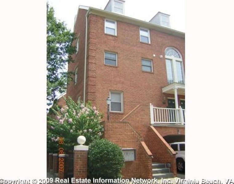 1st image of 537 W 20th St APT 201