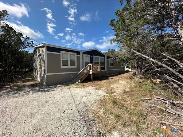 1026 Brook Valley Dr, Canyon Lake, TX 78133