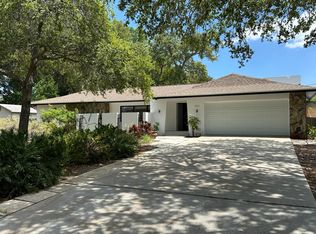 701 Bluff View Dr, Belleair Bluffs, FL 33770