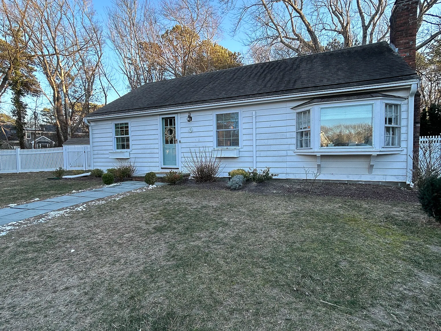4 bed, 1463 sqft, $2,500 — Photo 1