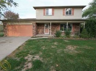 5358 Abington Dr, Troy, MI 48085